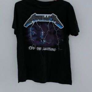 Metallica Black Graphic T-Shirt ride de lightning size medium